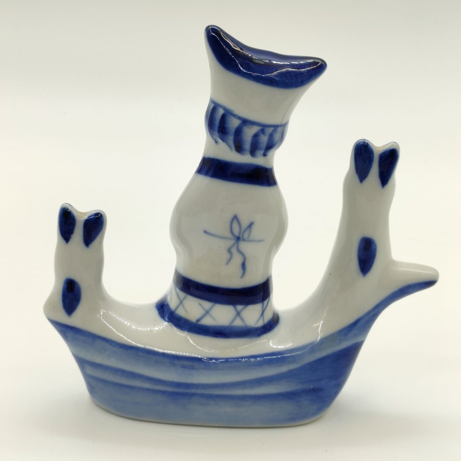 Статуэтка "Дед Мазай и зайцы", авт. Г. В. Денисов, Гжель