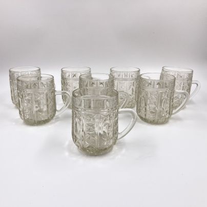 Набор из 8-ми небольших кружек с рельефным декором, хрусталь, пресс, Дятьковский хрустальный завод, СССР, 1970-1990 гг.