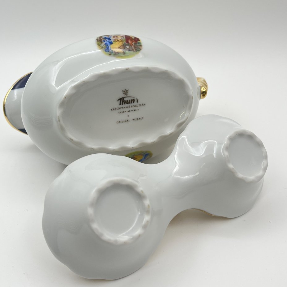 Соусник и двухсекционная солонка  "Мадонна", украшенные цветочным декором, фарфор, деколь, крытье, золочение, Thun (Тун), Чехия, 2000-2020 гг.