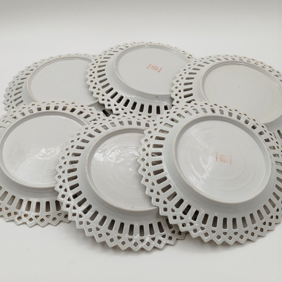 Набор из 6 тарелок с прорезным бортом и цветочным декором, фарфор, деколь, Carl Schumann, Arzberg, Bavaria, Германская империя, 1900-1918 гг.