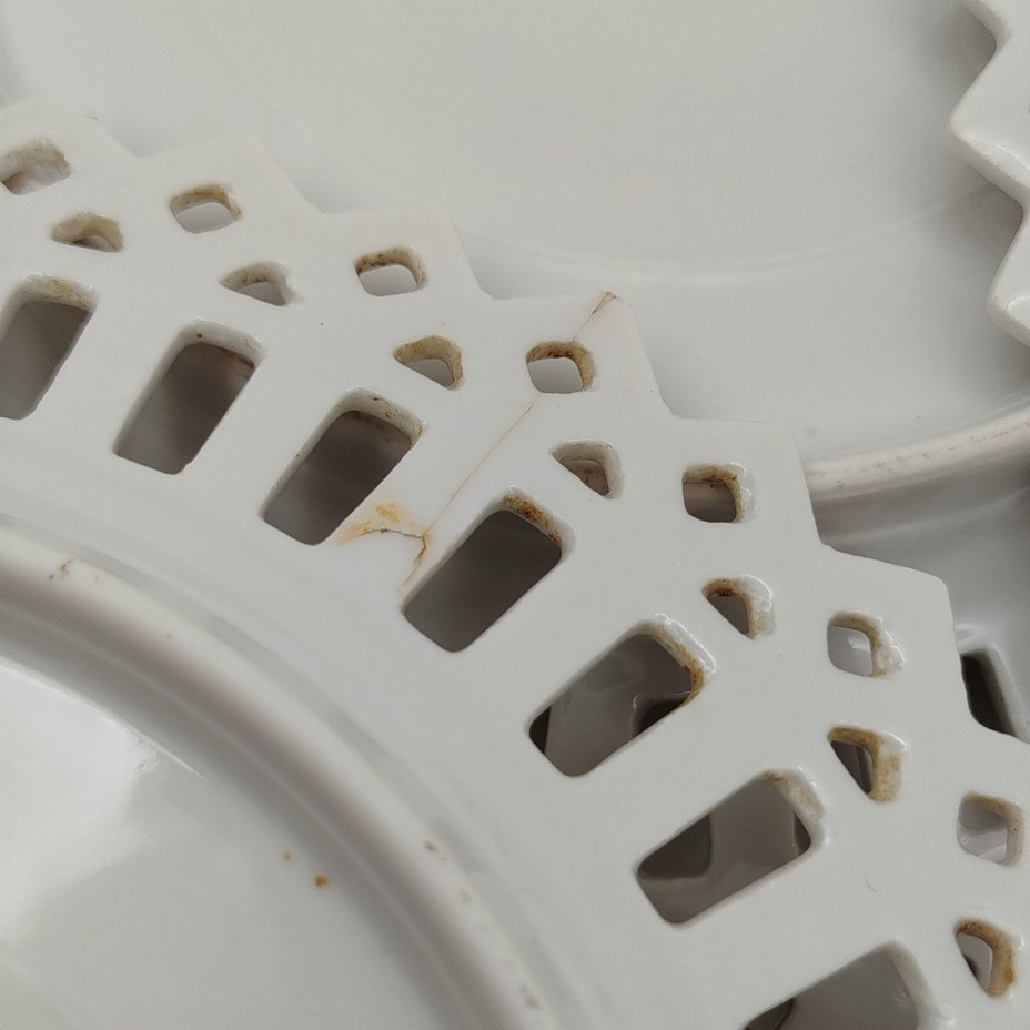 Набор из 6 тарелок с прорезным бортом и цветочным декором, фарфор, деколь, Carl Schumann, Arzberg, Bavaria, Германская империя, 1900-1918 гг.