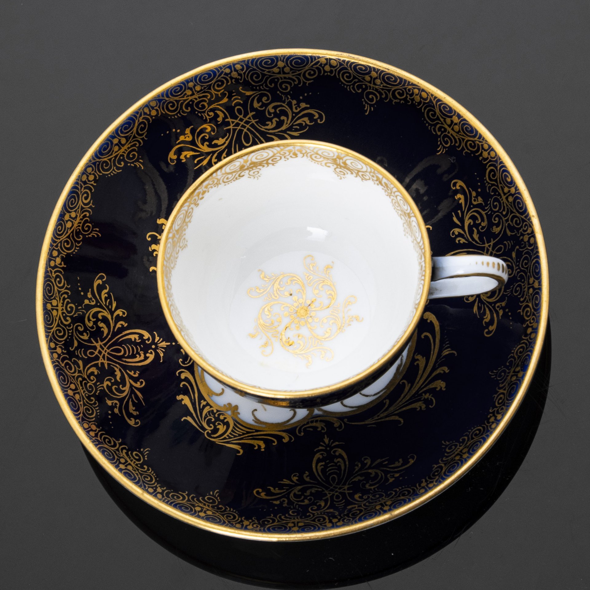 Кофейная пара с цветочным декором и кобальтовым крытьем, Meissen (Мейсенский фарфор)
