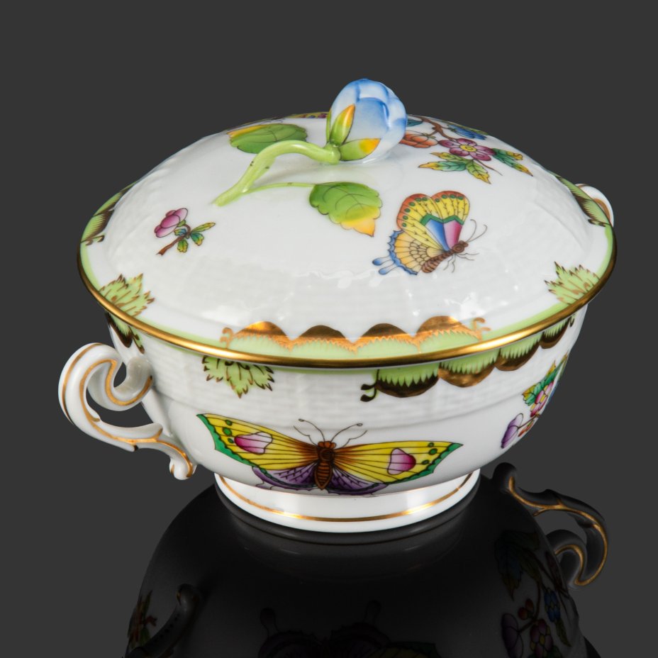 Чашка бульонная с крышкой из сервиза "Королева Виктория", Herend (Херенд)