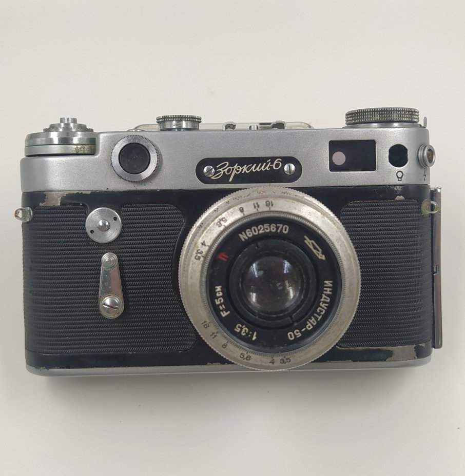 Фотоаппарат "Зоркий-6" с объективом "Индустар-50" в оригинальном кофре, Красногорский механический завод (КМЗ)