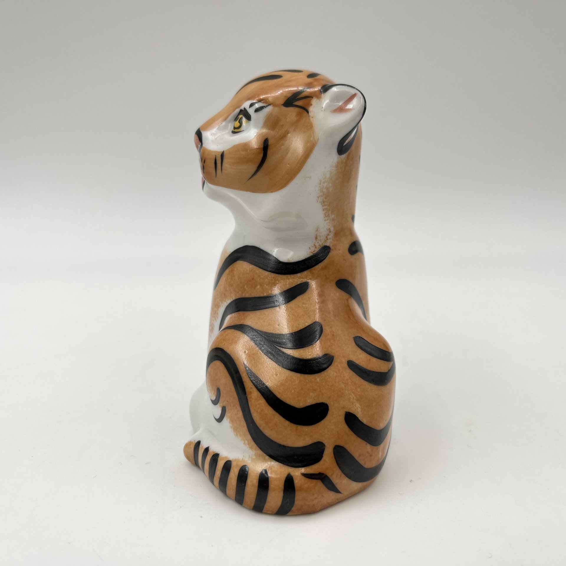 Статуэтка "Тигренок"