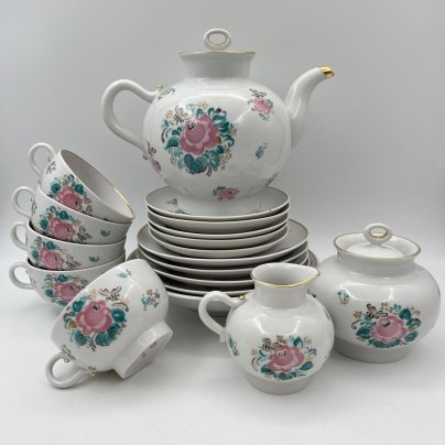 Сервиз чайный "Золотая пчелка" на 5 персон (19 предметов), автор рисунка Фирсова Е.Г., автор формы "Ангара" Яковлева С.Е.