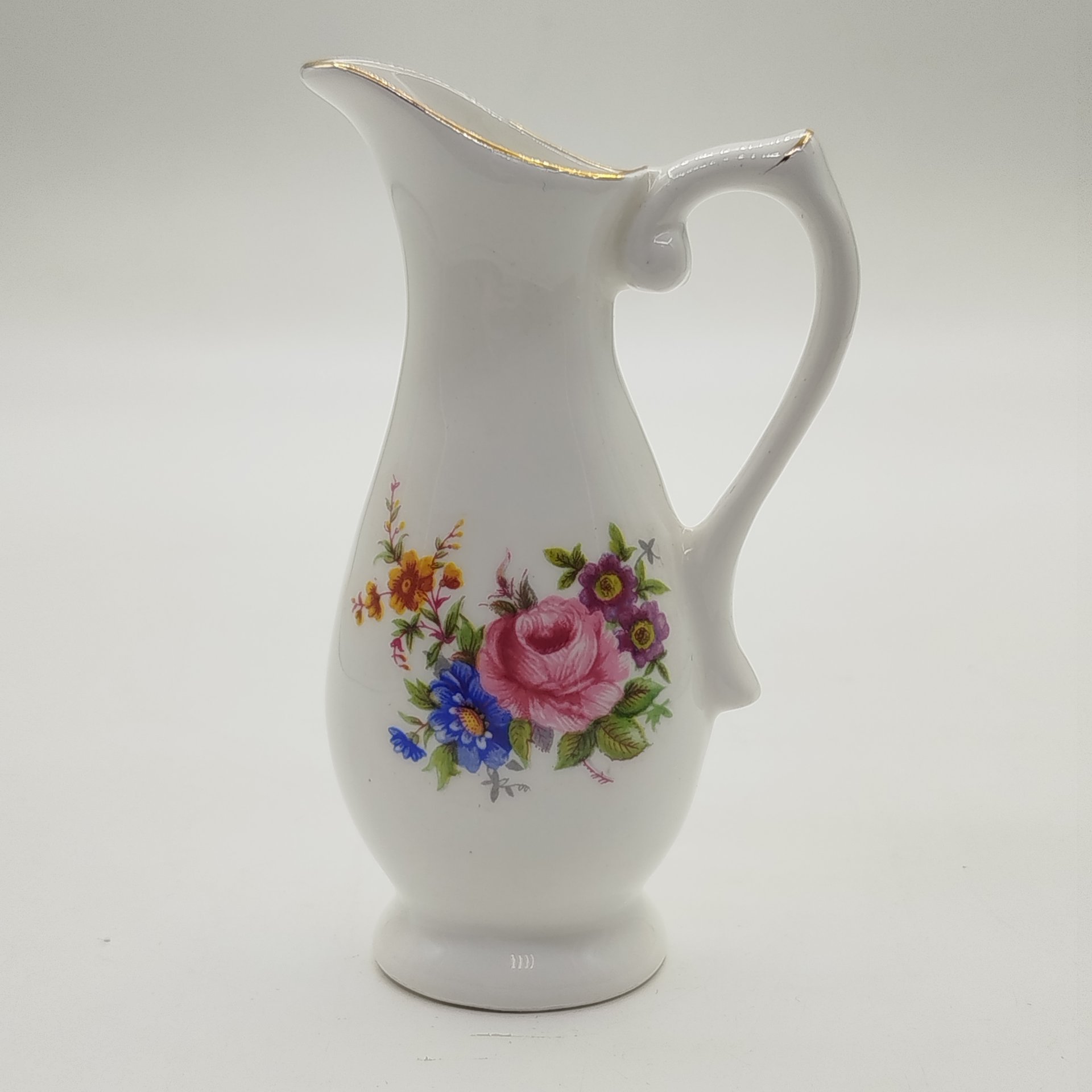 Кувшин миниатюрный с цветочным декором, фарфор, деколь, золочение, Hitkari Potteries, Индия, 1990-2010 гг.
