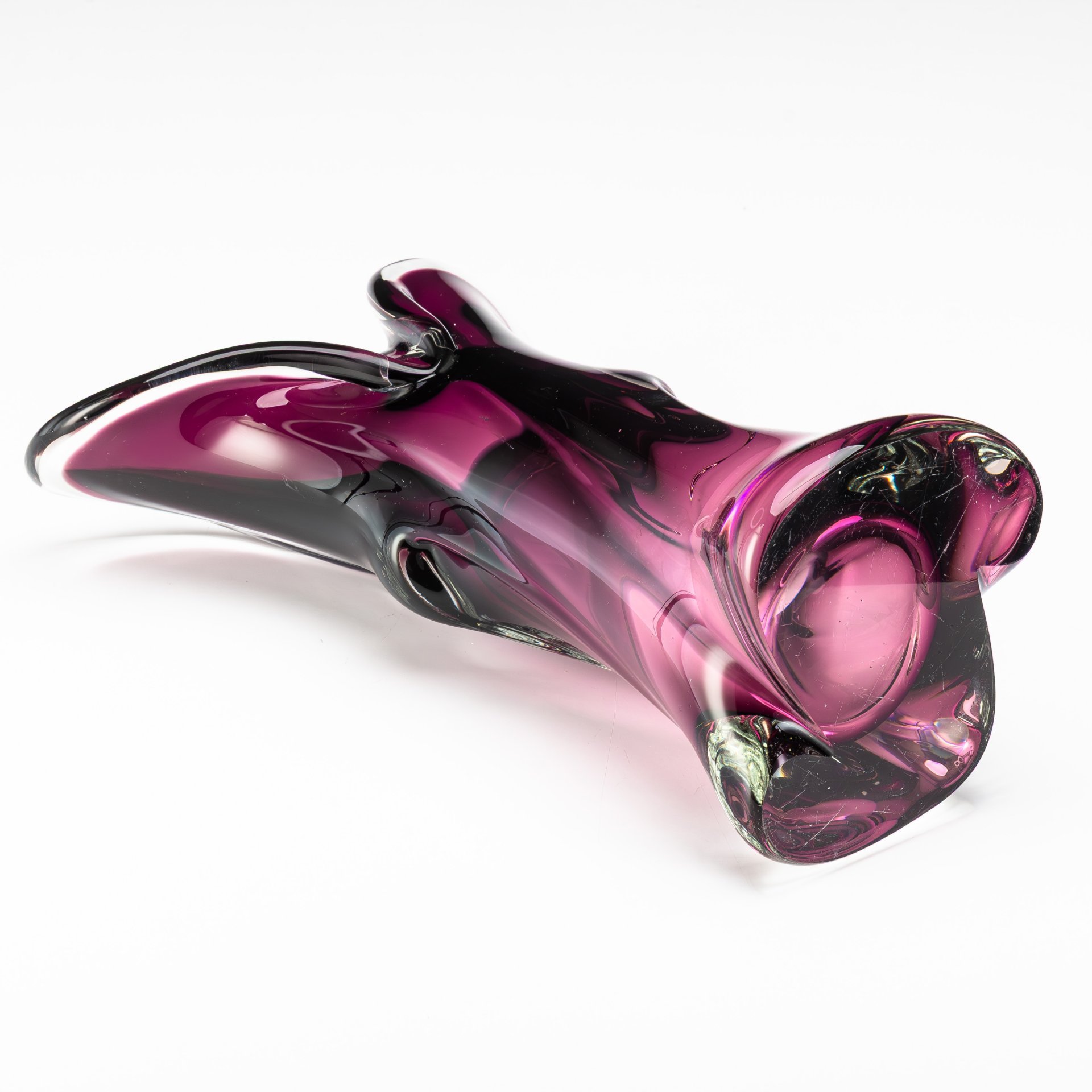 Ваза фиолетового оттенка