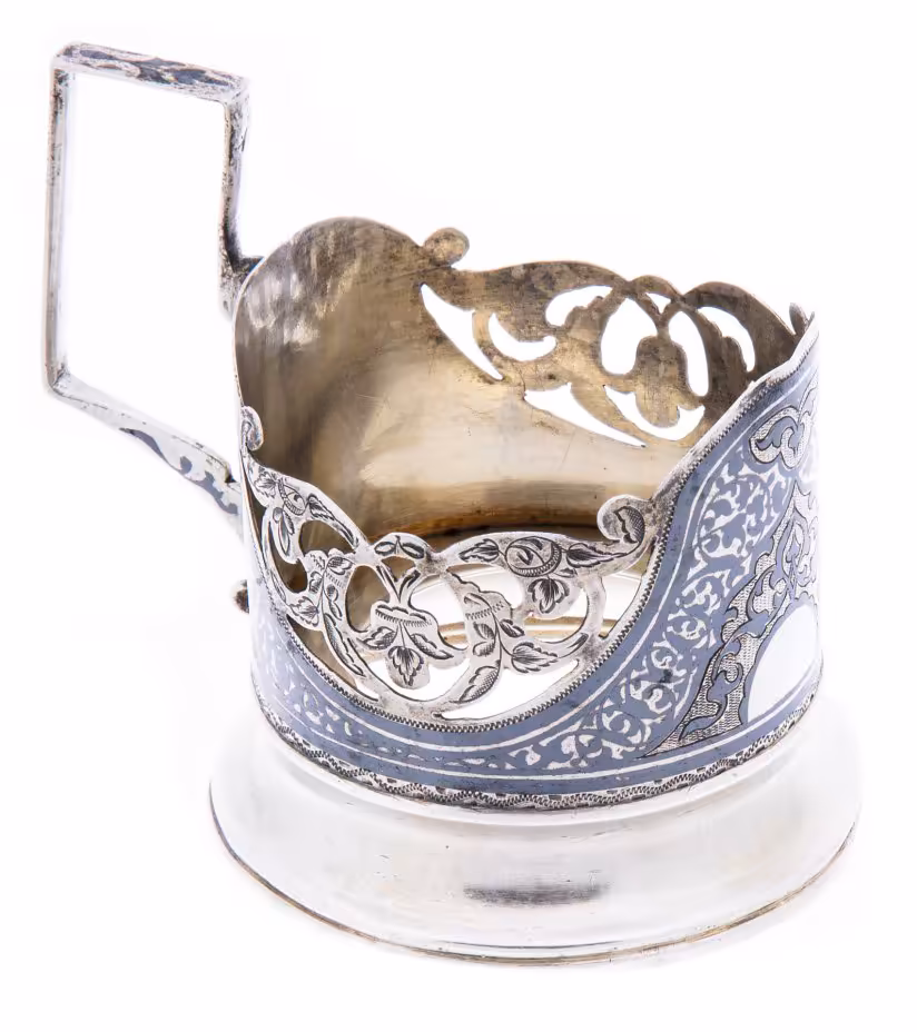 Подстаканник с растительным декором, серебро 875 пр., золочение, чернь, Кубачинский художественный комбинат, СССР, 1961-1968 гг., Кубачинский художественный комбинат