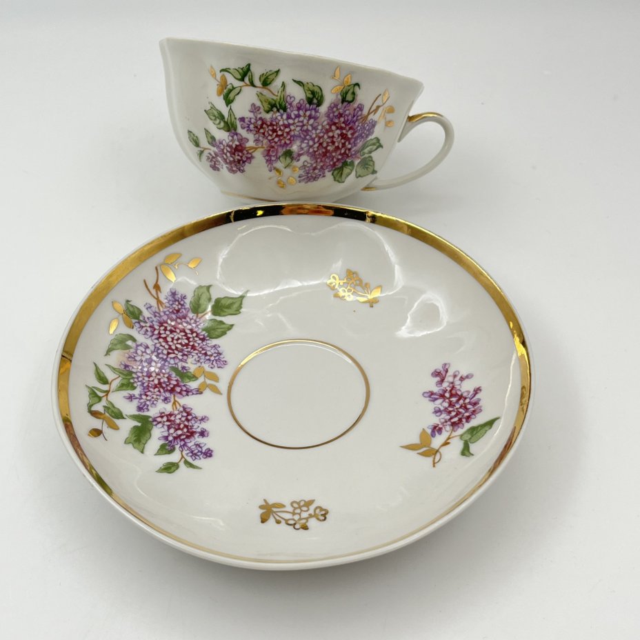Пара чайная "Сирень" (в подборе), фарфор, деколь, золочение, Дулевский фарфоровый завод (Дулёво), СССР, 1964-1970 гг.