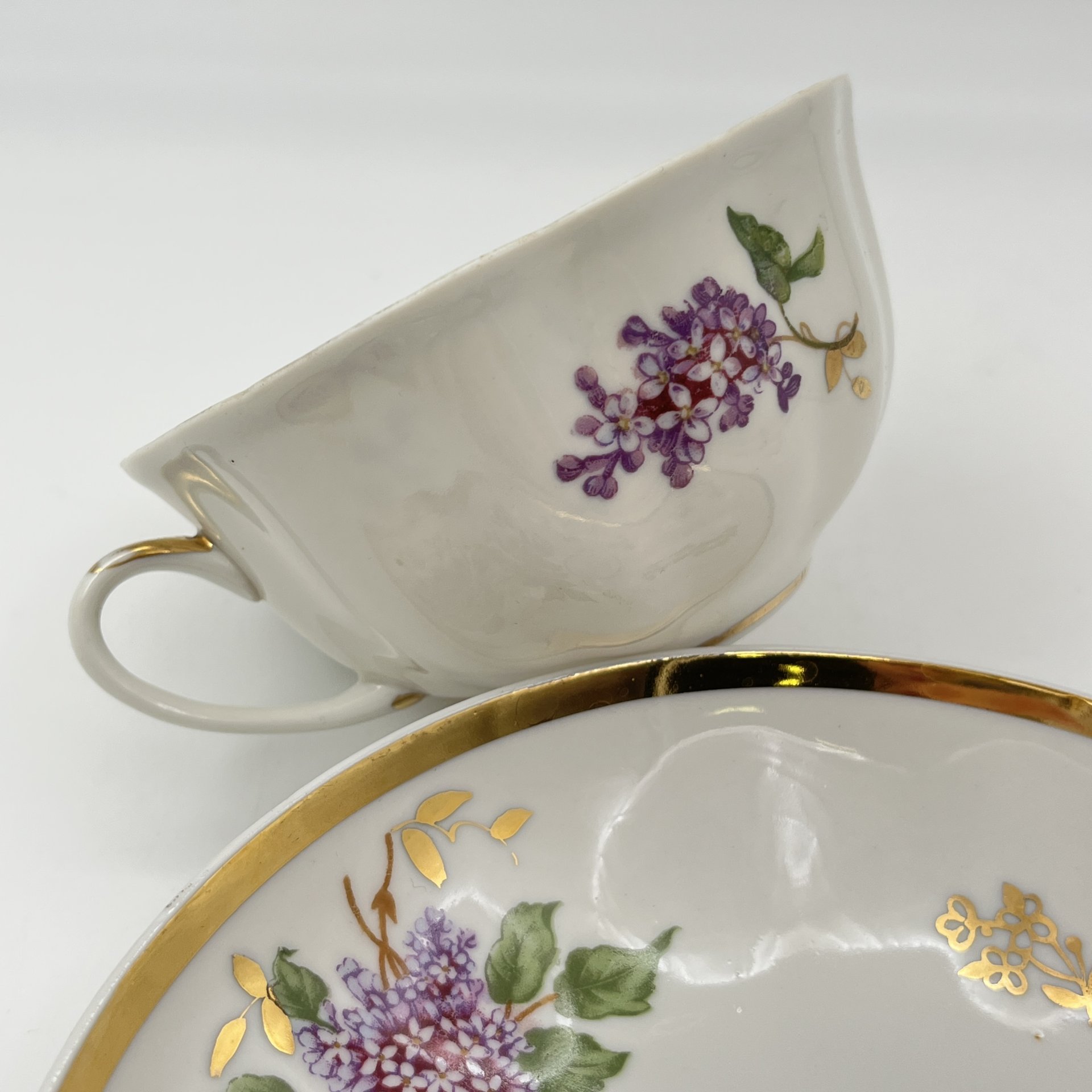 Пара чайная "Сирень" (в подборе), фарфор, деколь, золочение, Дулевский фарфоровый завод (Дулёво), СССР, 1964-1970 гг.