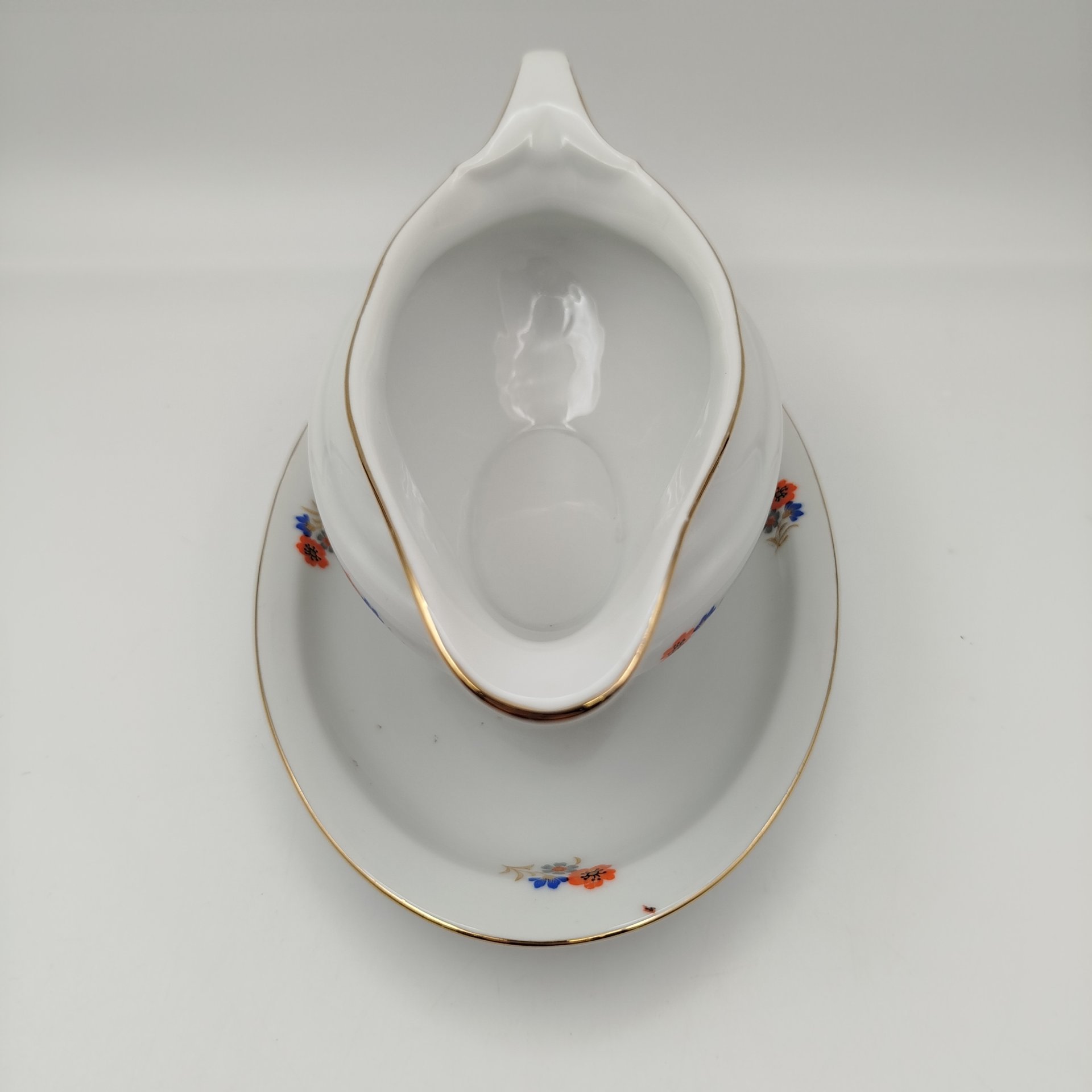 Соусник вытянутой формы, украшенный цветочным декором, фарфор, деколь, золочение, Bavaria Porzellan, Германия, 1950-1980 гг.