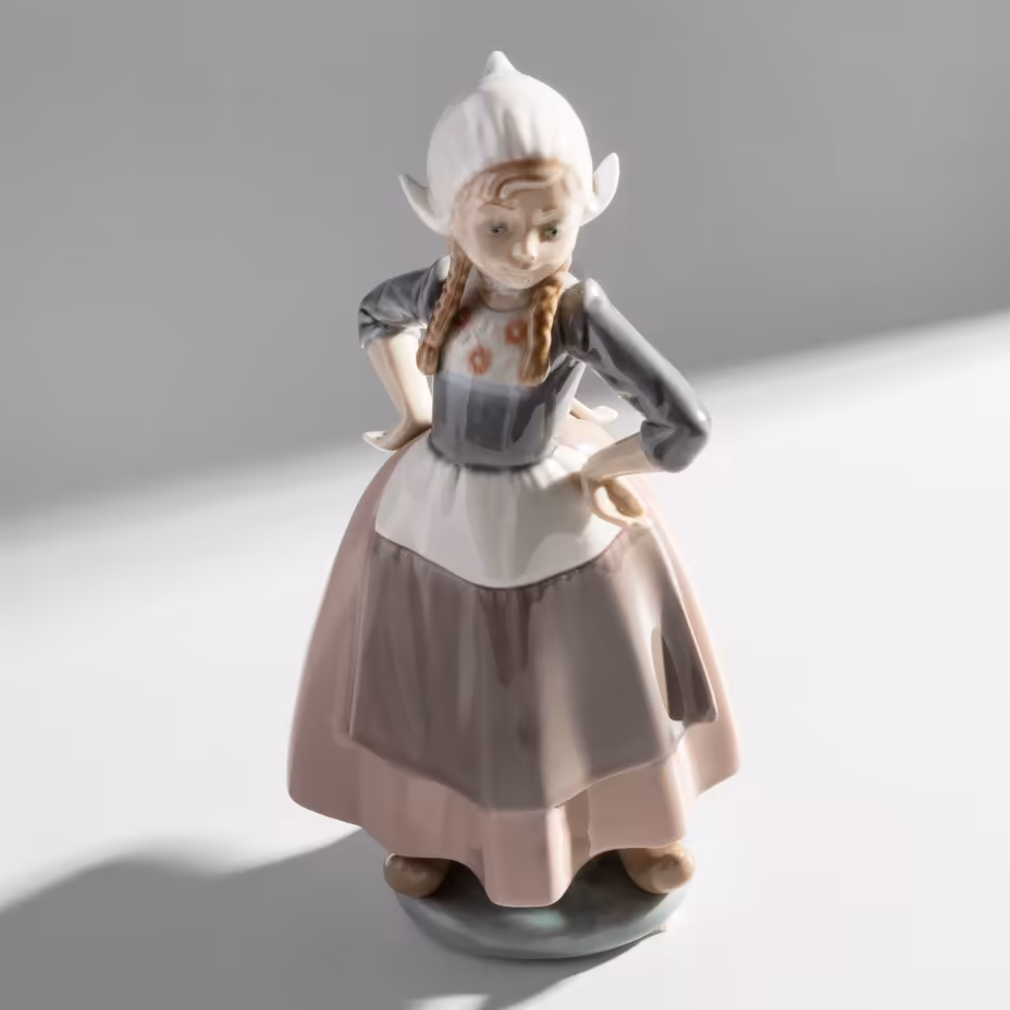 Статуэтка " Голландская девушка Гретель", Lladro