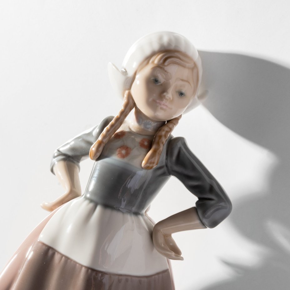 Статуэтка " Голландская девушка Гретель", Lladro