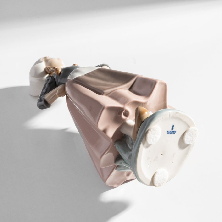 Статуэтка " Голландская девушка Гретель", Lladro