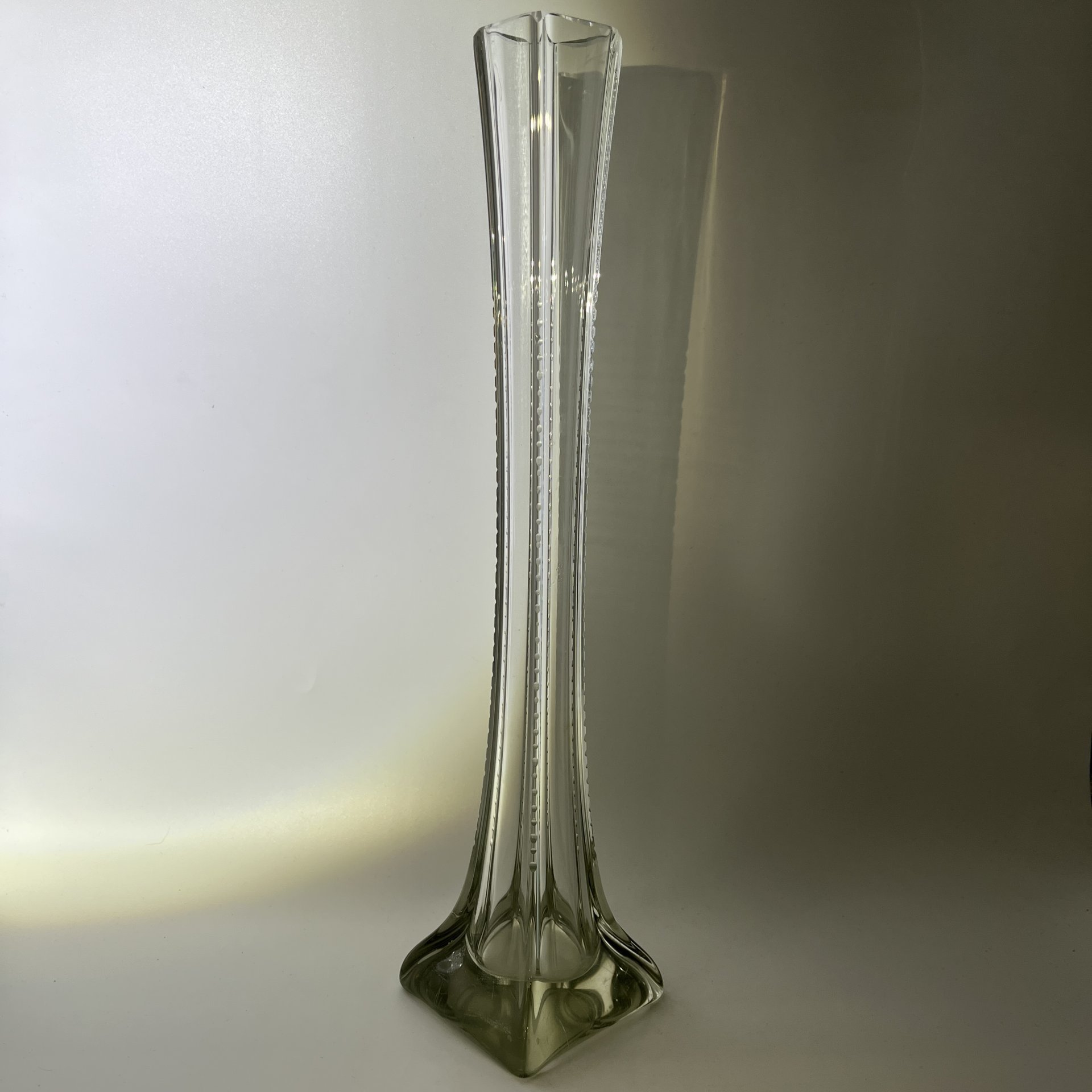 Ваза "Берц", стекло, гранение, СССР, 1950-1970 гг.