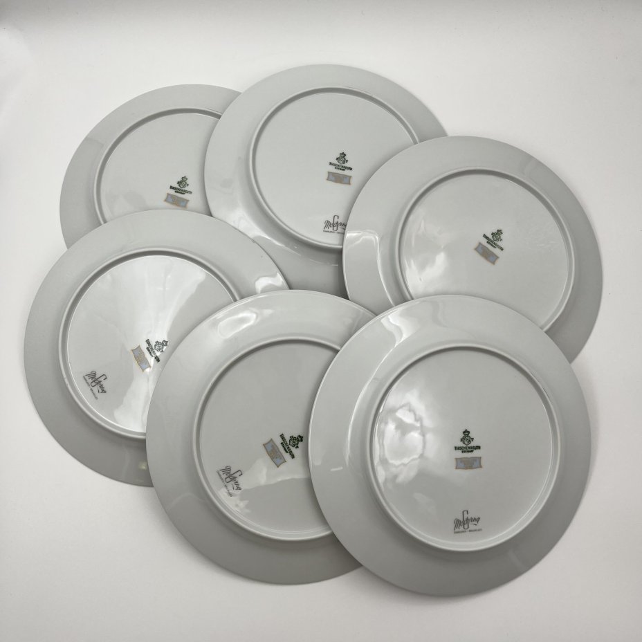 Набор десертных тарелок с растительным декором на 6 персон, серия "Charleroi-Bruxelles", фарфор, золочение, Tirschenreuth, Германия, 1969-1990 гг.