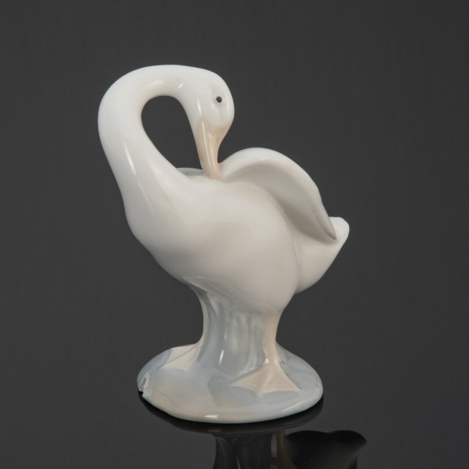 Статуэтка "Гусь, чистящий перья", Lladro
