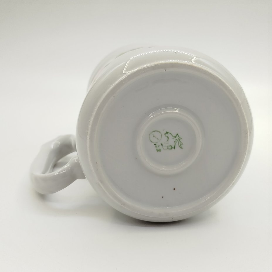 Кружка пивная с цветочным декором, фарфор, деколь, Дмитровский фарфоровый завод (ДФЗ Вербилки), СССР, 1965-1991 гг.