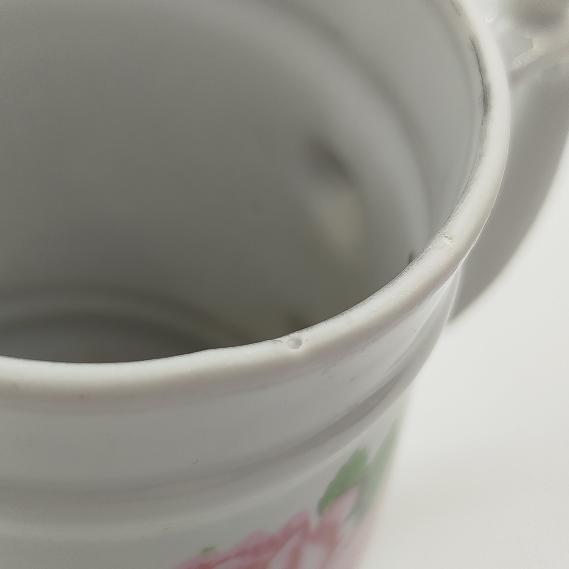 Кружка пивная с цветочным декором, фарфор, деколь, Дмитровский фарфоровый завод (ДФЗ Вербилки), СССР, 1965-1991 гг.