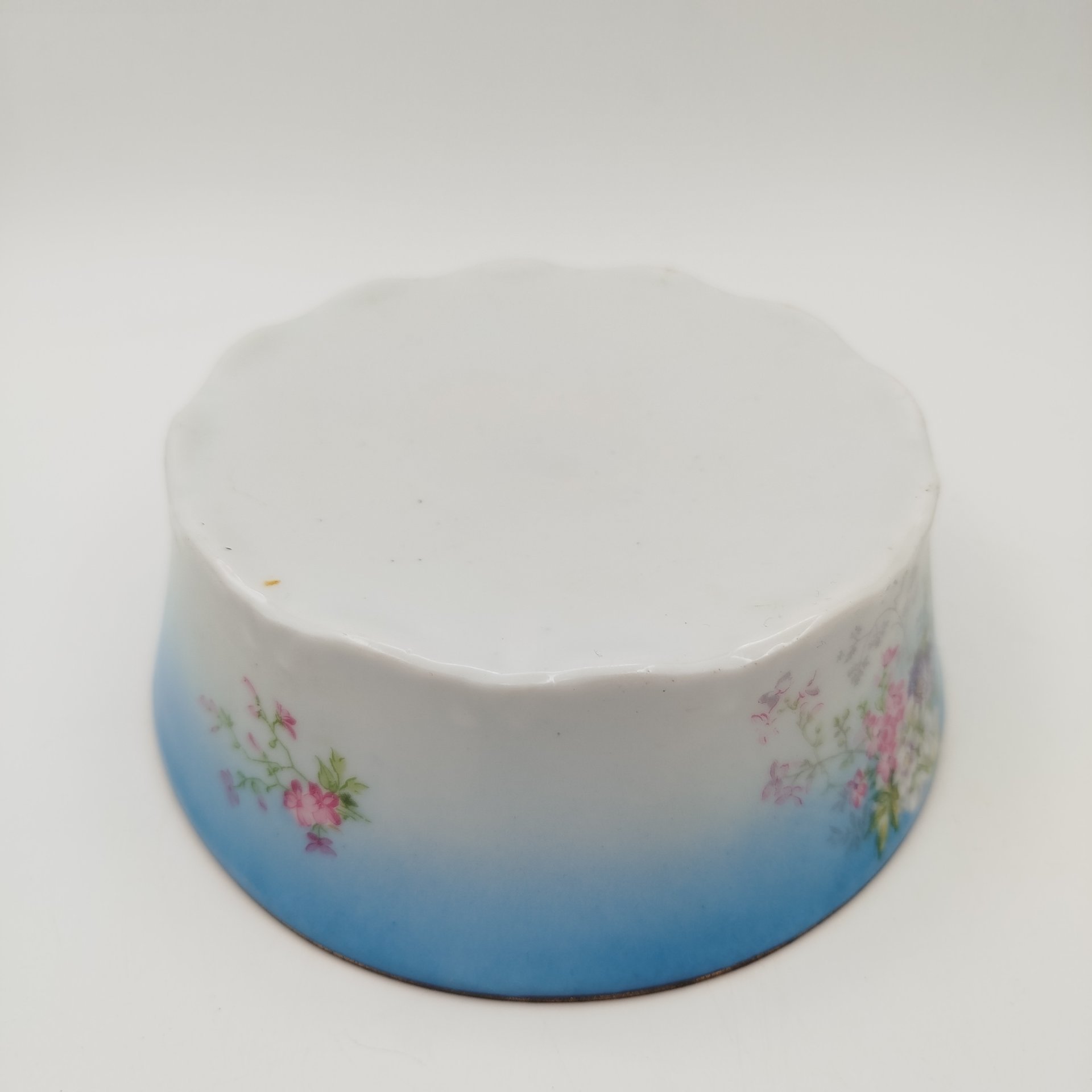 Капельник с декором из полевых цветов