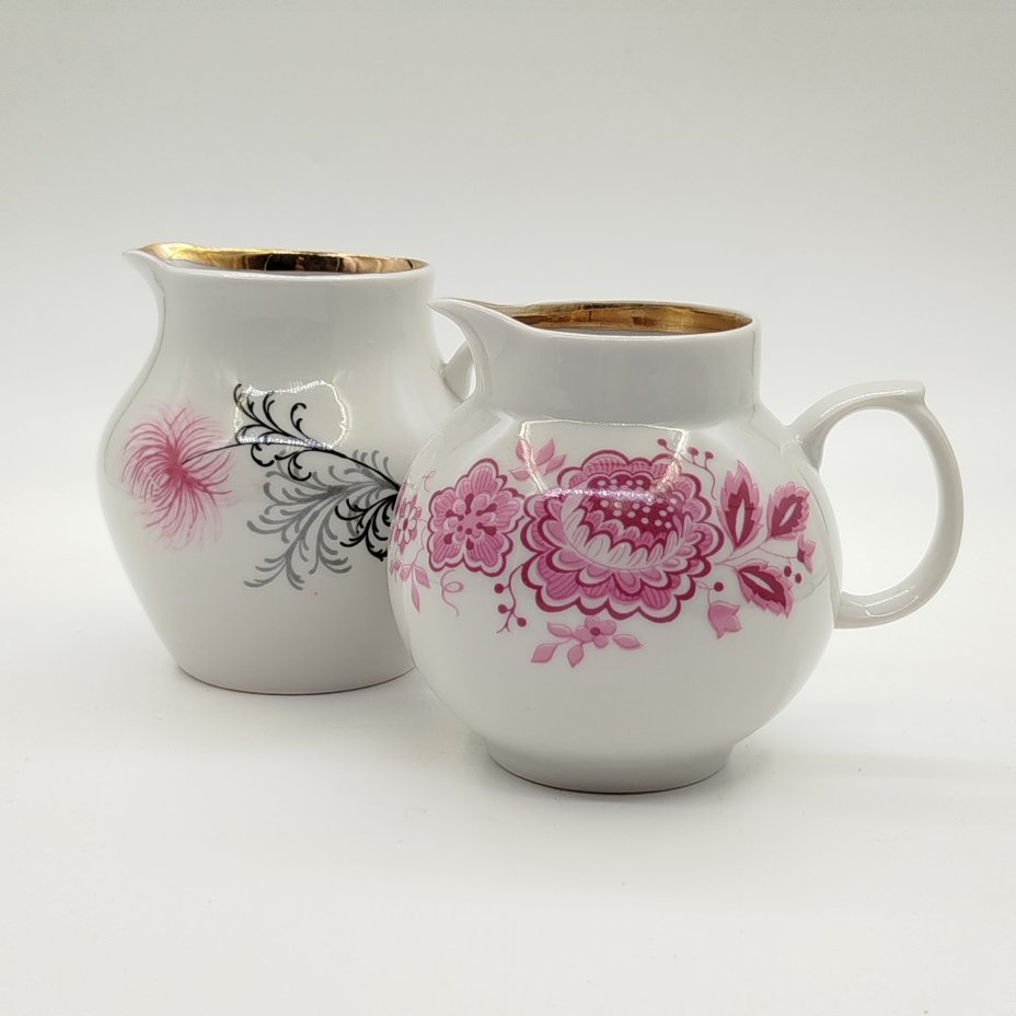 Пара молочников с цветочным декором (в подборе)