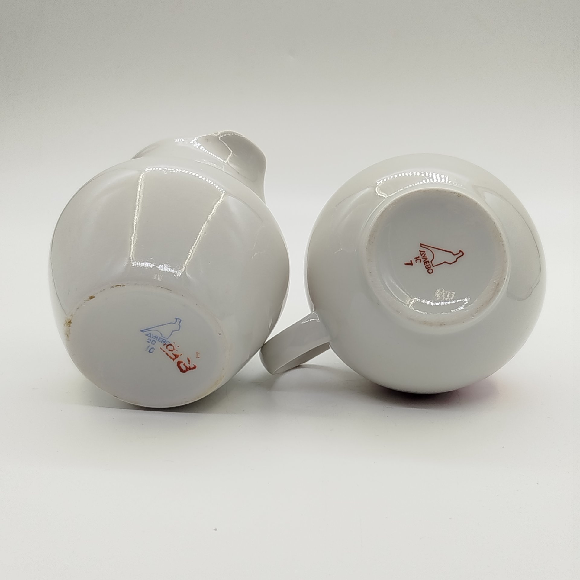 Пара молочников с цветочным декором (в подборе), фарфор, деколь, золочение, Дулевский фарфоровый завод (Дулёво), СССР, 1968-1991 гг.