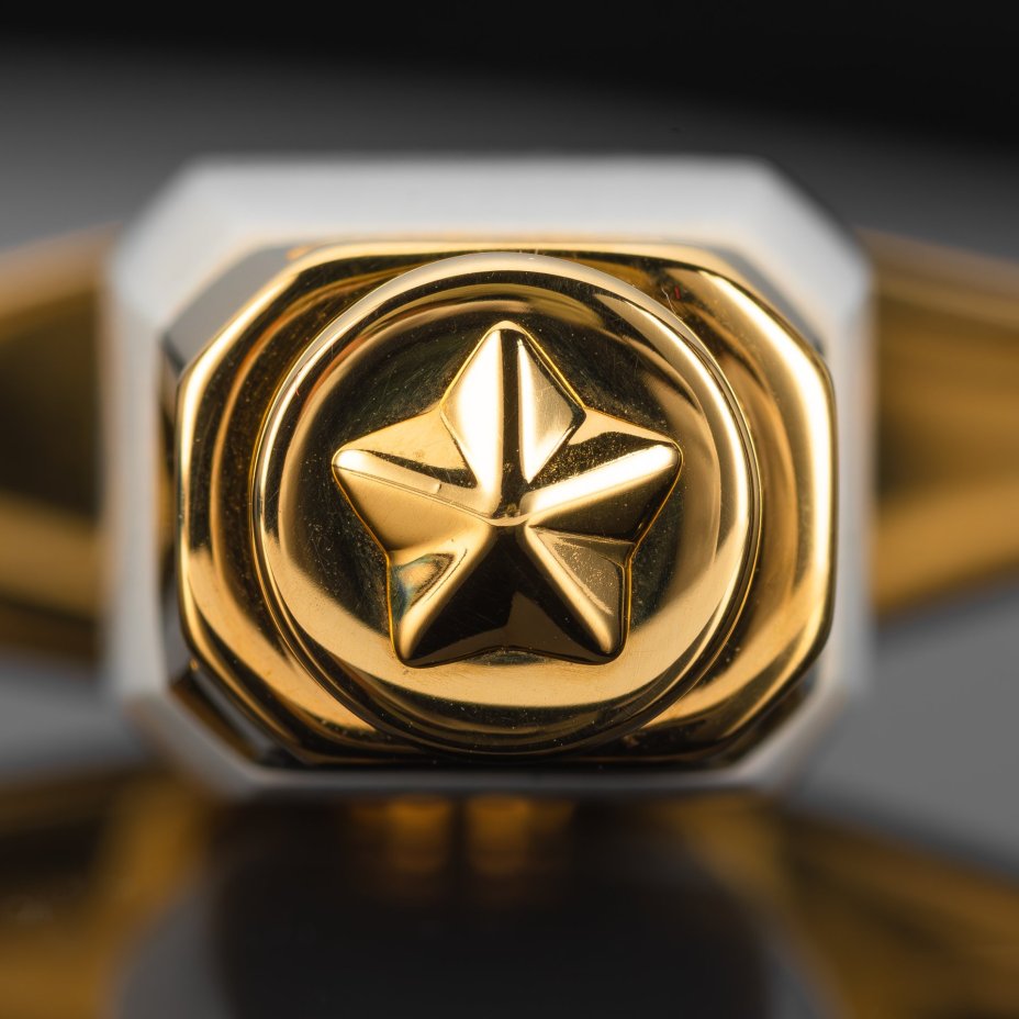 Кортик офицерский "ВВС", сталь, латунь, дерево, черная кожа, неолейкорит, золочение; в деревянном подарочном коробе с бархатным ложементом, Российская Федерация, 2024 г.