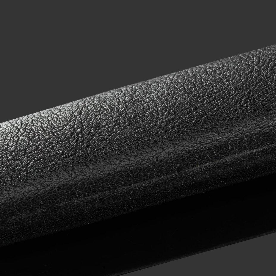 Кортик офицерский "ВВС", сталь, латунь, дерево, черная кожа, неолейкорит, золочение; в деревянном подарочном коробе с бархатным ложементом, Российская Федерация, 2024 г.