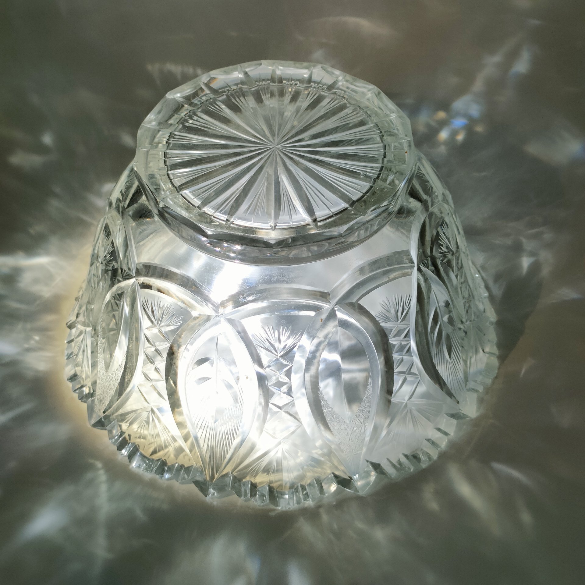 Ваза (фруктовница) с геометрическим декором, хрусталь, алмазная грань, СССР, 1970-1990 гг.
