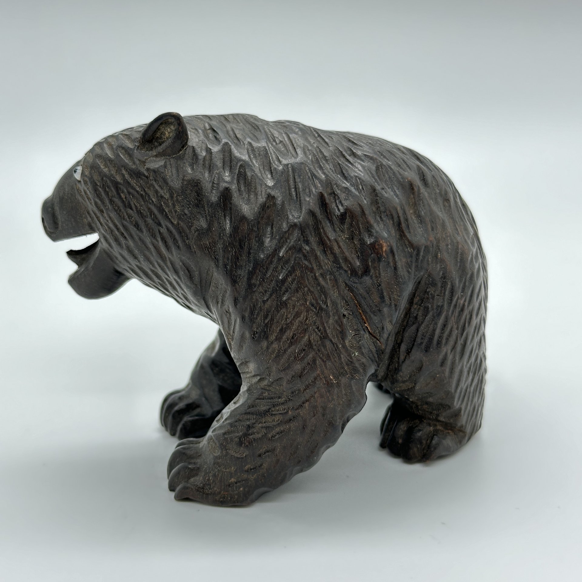 Статуэтка "Медведь", дерево, композитный материал, резьба, Китай, 1950-1980 гг., Китай