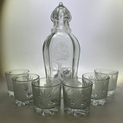 Набор для крепких напитков (штоф и 6 стопок), стекло, резьба, Россия, 1980-2000 гг.