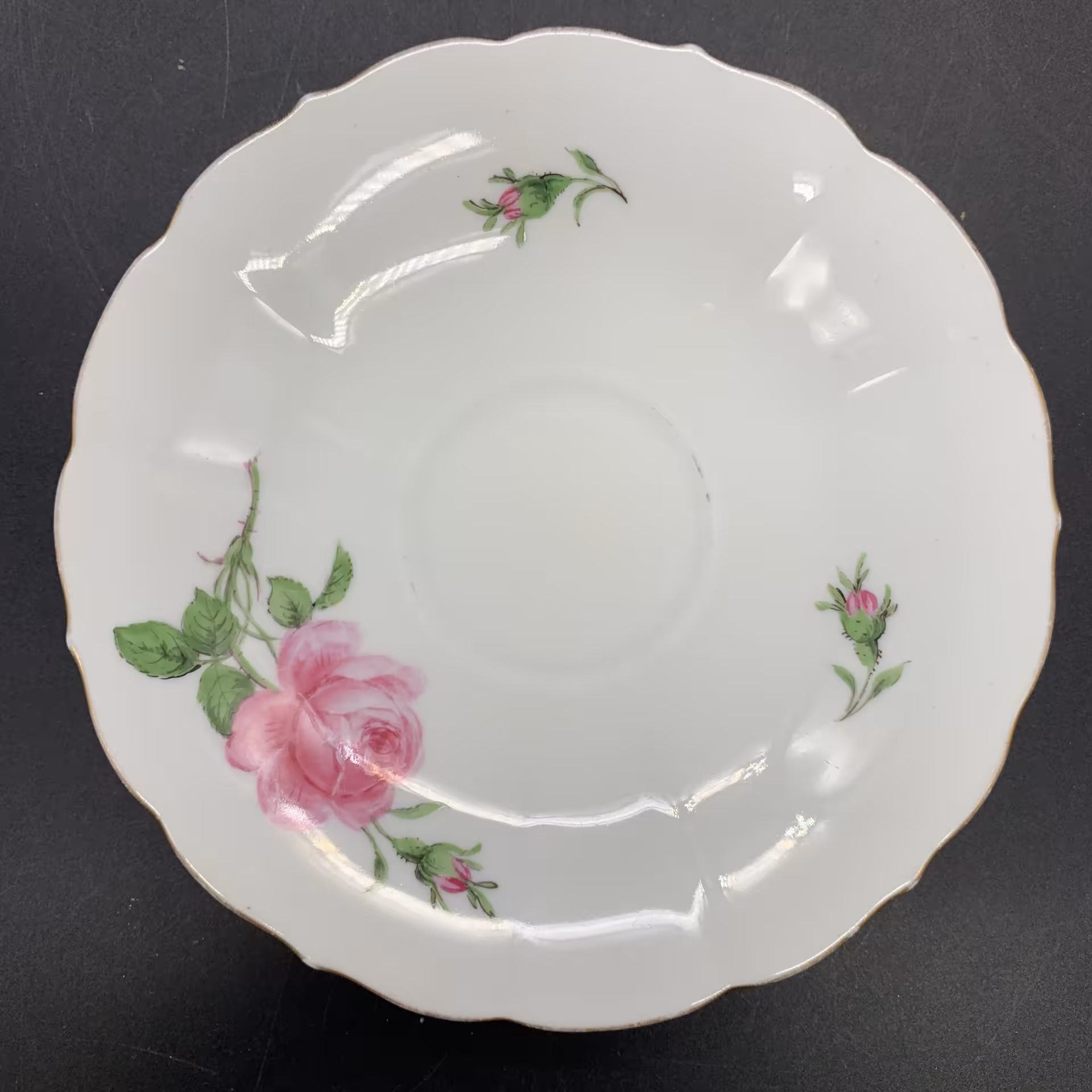 Блюдце с фигурным бортом "Роза", Meissen (Мейсенский фарфор)