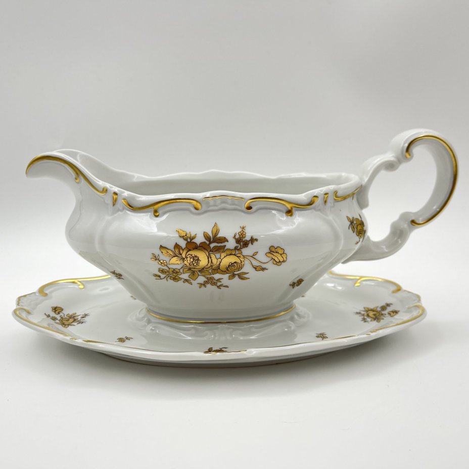 Соусник, украшенный цветочным декором, серия "Katharina", фарфор, золочение, Weimar Porzellan (Веймарский фарфор), ГДР, 1950-1980 гг.