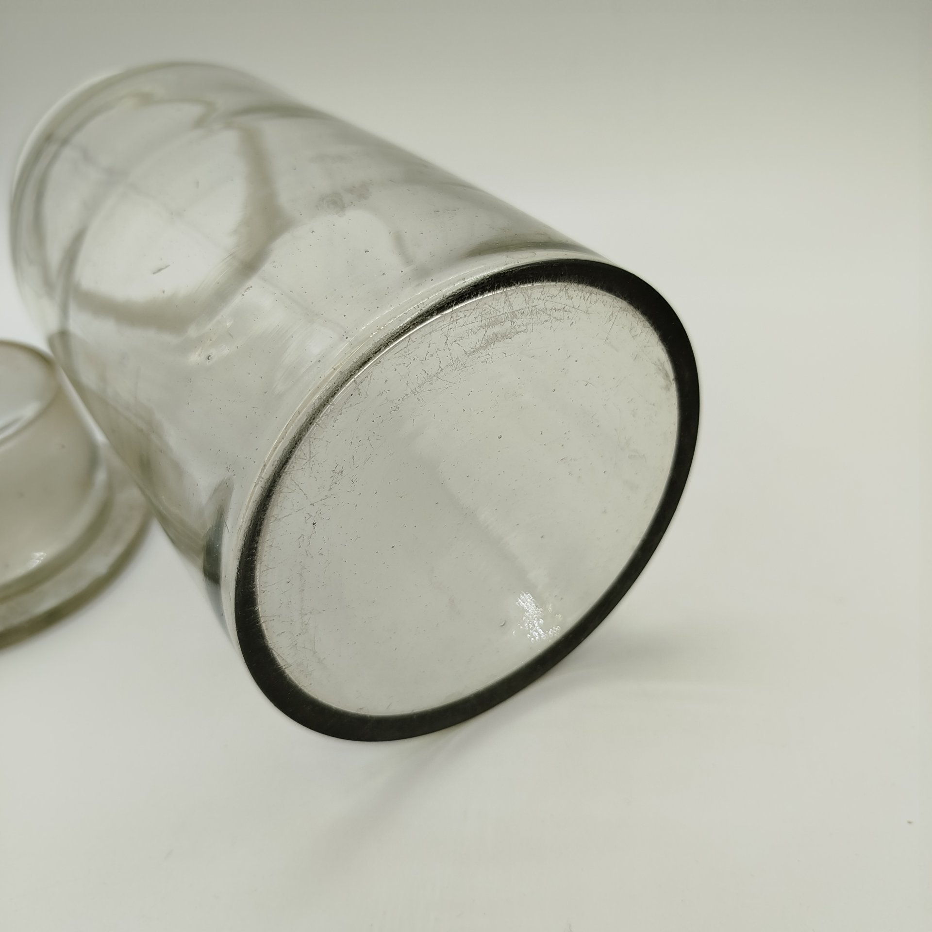 Банка с крышкой большого объема (для сыпучих продуктов), стекло, СССР, 1930-1950 гг.