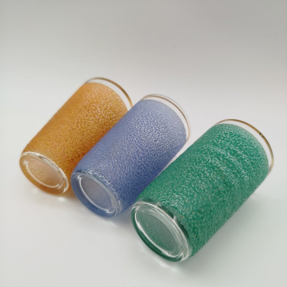 Набор из шести разноцветных стаканчиков в оригинальной коробке