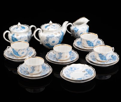 Сервиз чайный "Голубые цветы" на 5 персон (20 предметов), форма "Ампир", фарфор, деколь, золочение, Дмитровский фарфоровый завод (ДФЗ Вербилки), СССР, 1965-1991 гг.