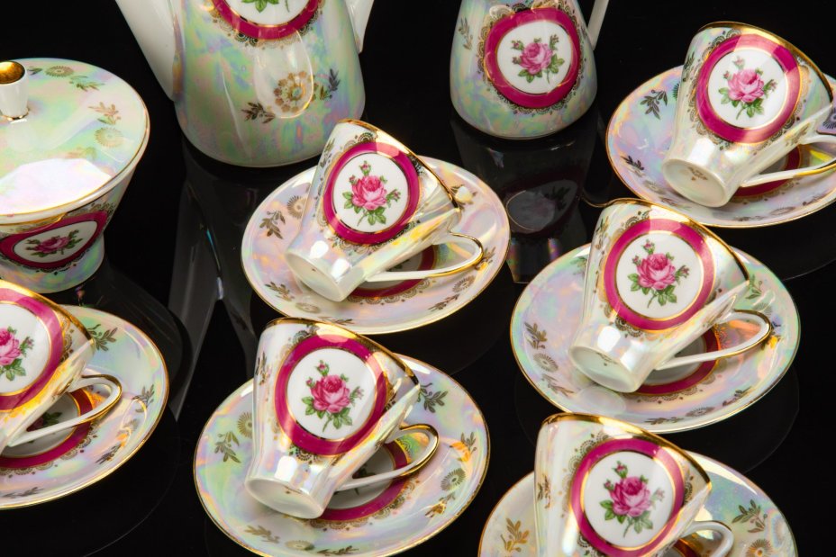 Сервиз кофейный  "Мадонна" на 5 персон (15 предметов), фарфор, люстр, деколь, золочение, Kahla, ГДР, 1967-1987 гг.