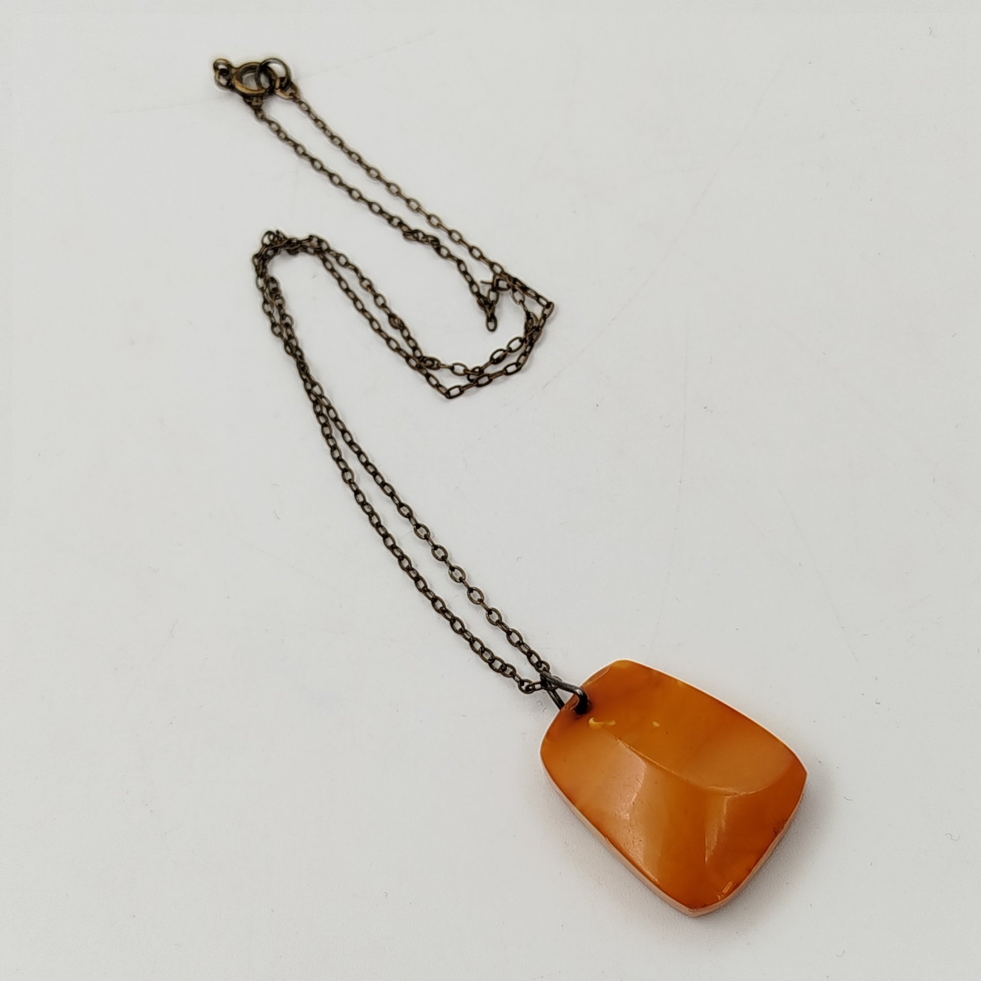 Кулон винтажный на цепочке