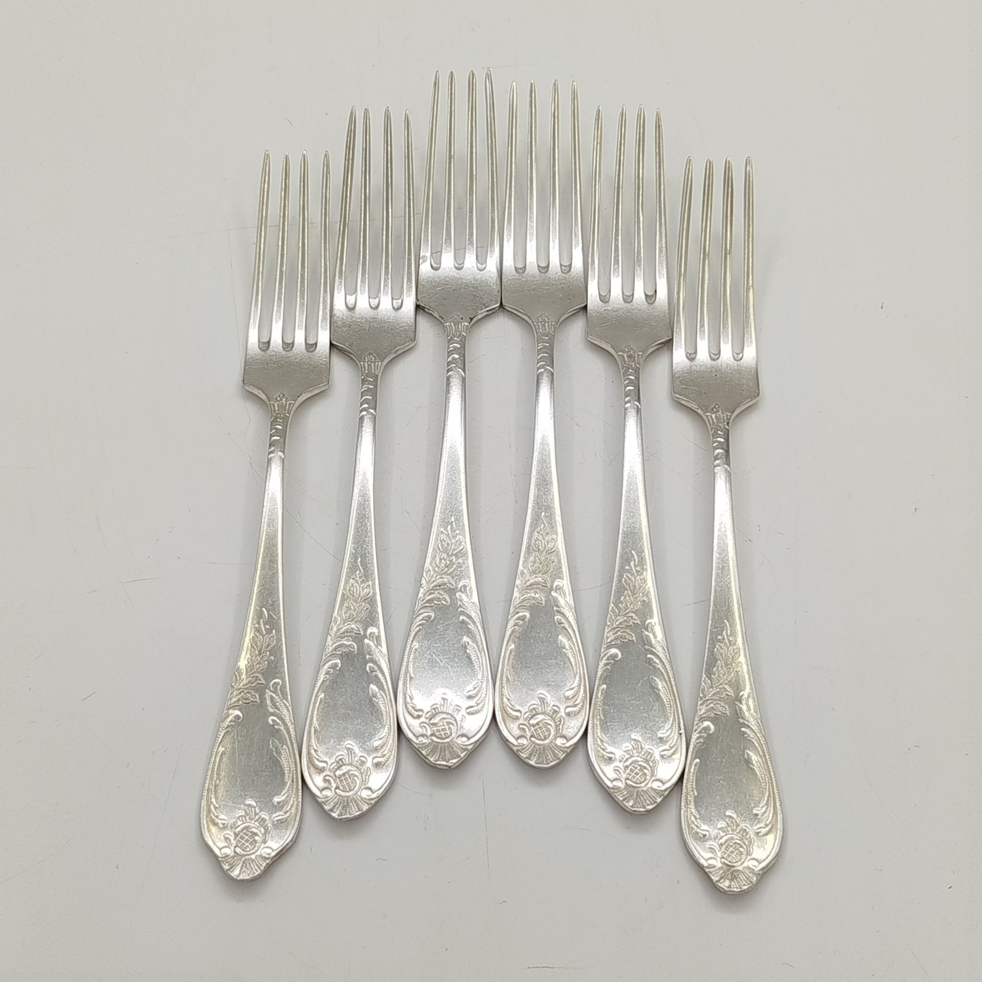 Набор из 6-ти вилок с растительным декором