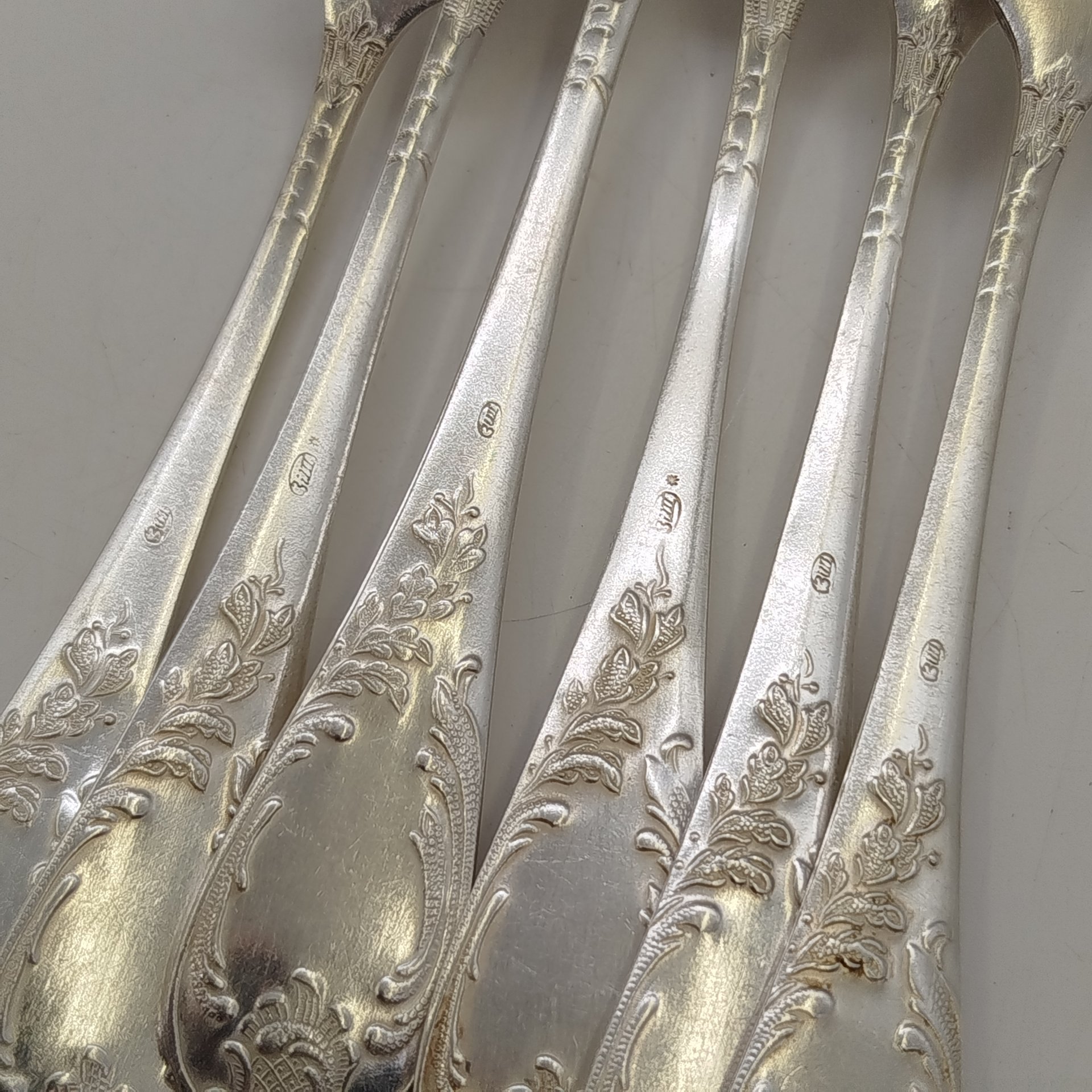 Набор из 6-ти вилок с растительным декором