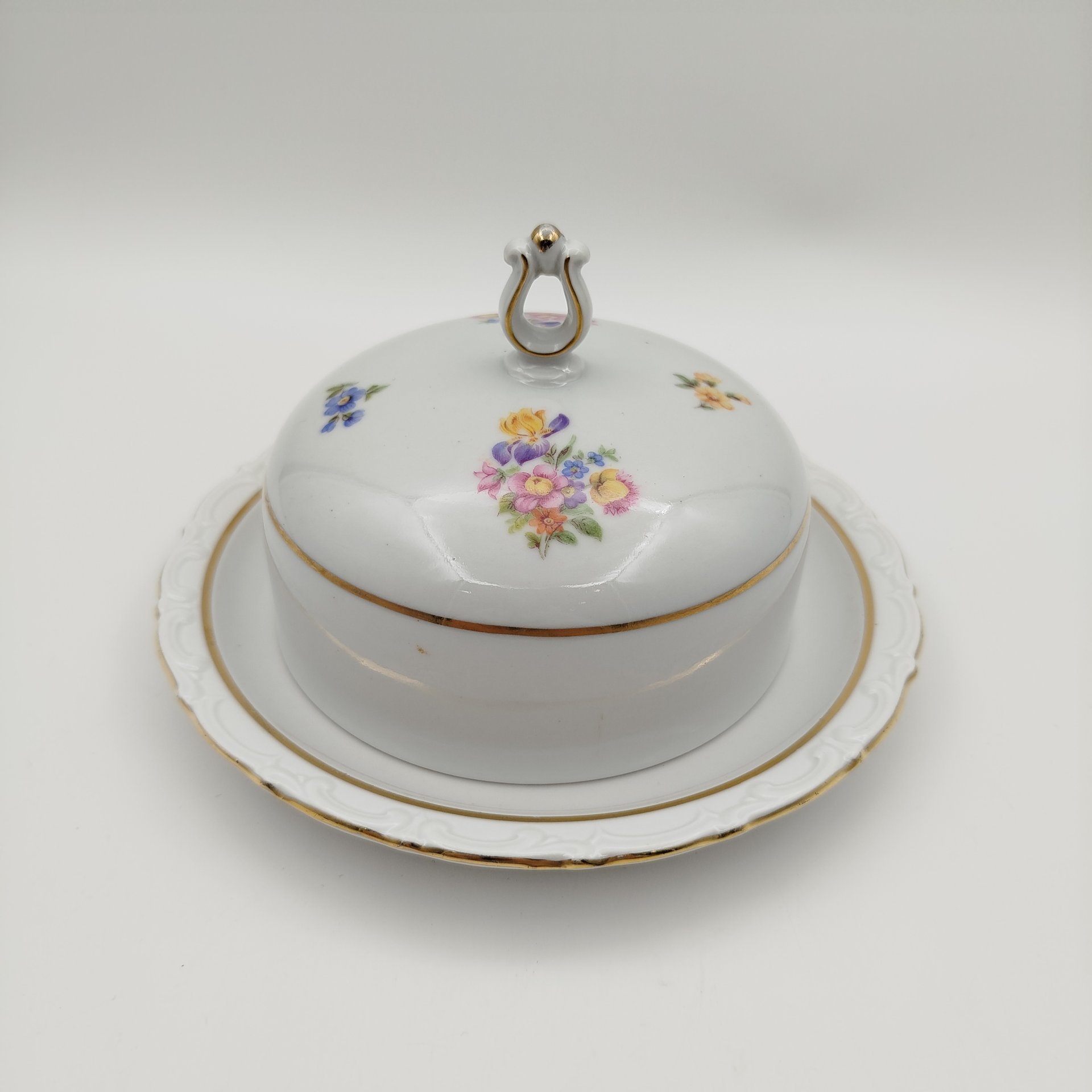 Масленка, украшенная изображением цветов, фарфор, деколь, золочение, Kahla, Германия, 1937-1956 гг., Kahla