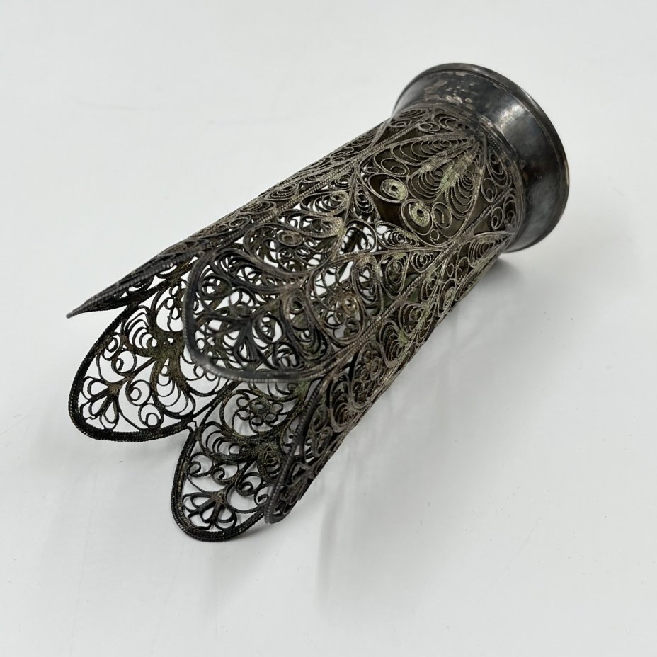 Салфетница круглой формы в технике ажурной скани, металл, Мстерский завод художественных изделий «Ювелир», Мстерский завод художественных изделий «Ювелир»