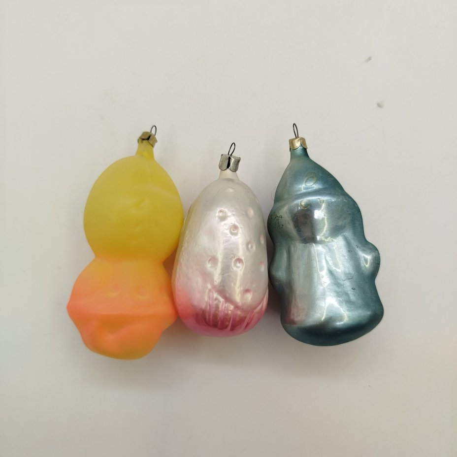 Набор из трех елочных игрушек из набора "Морозко", стекло, роспись, Московский завод ёлочных украшений, СССР, 1970-1990 гг.