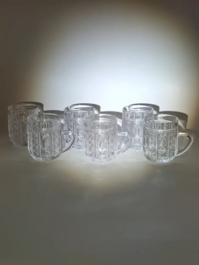 Набор кружек с рельефным декором на 6 персон, стекло, пресс, Дятьковский хрустальный завод, СССР, 1970-1990 гг.