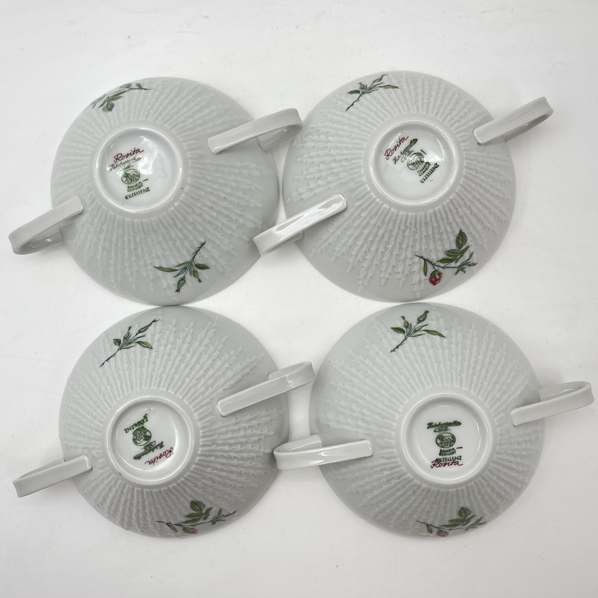 Набор из 4-х чашек для шоколада, декорированых изображением розы, фарфор, деколь, Hutschenreuther (Хутченройтер), Германия, 1939-1964 гг.