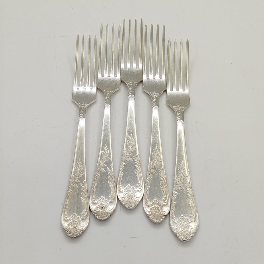 Набор из пяти десертных вилок с растительным декором