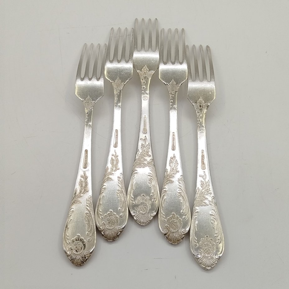 Набор из пяти десертных вилок с растительным декором