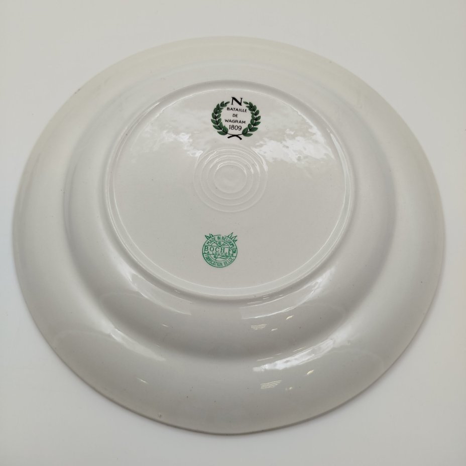 Тарелка декоративная "Битва при Ваграме, 1809 г.", фаянс, деколь, золочение, Boch Freres Keramis, Бельгия, 1920-1930 гг.