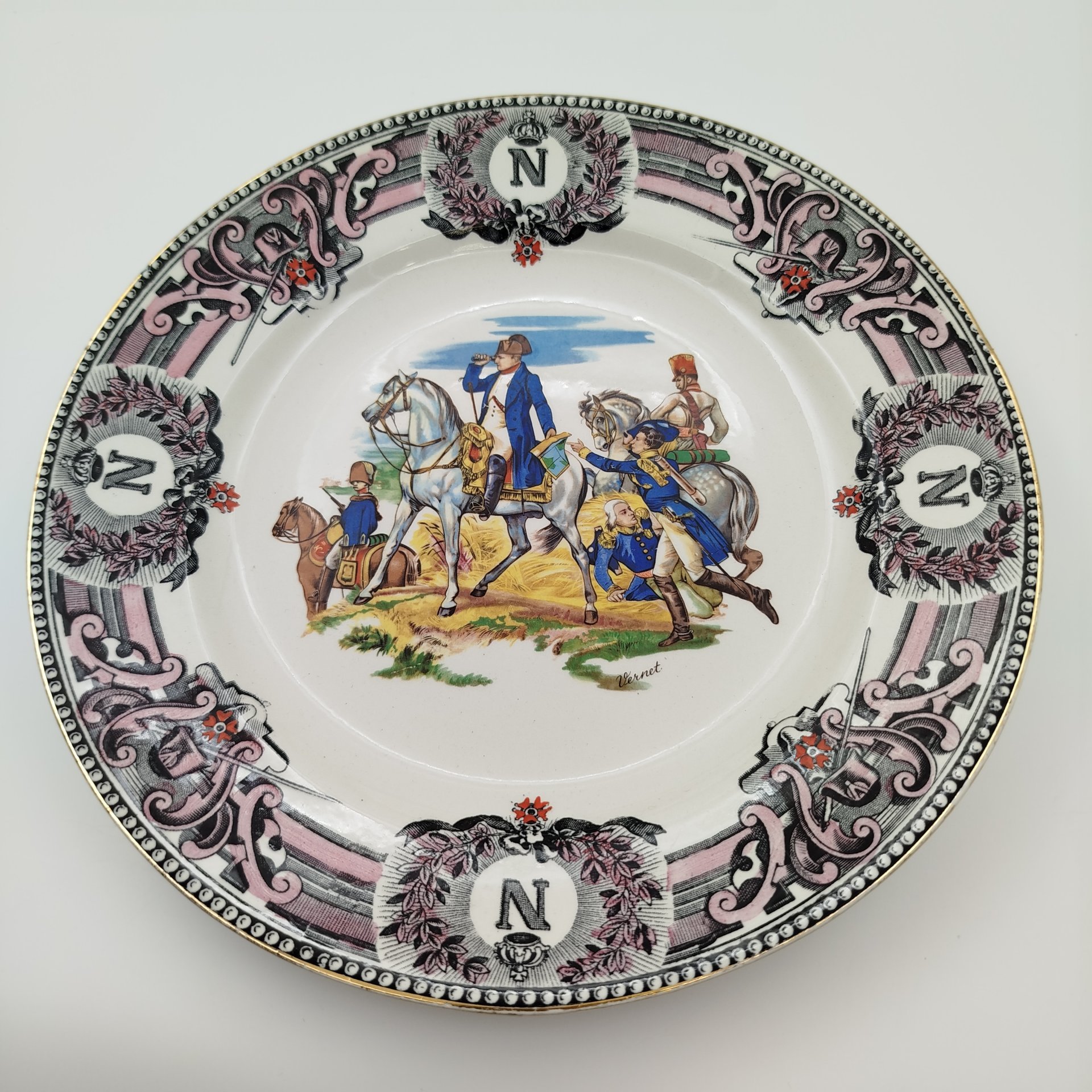 Тарелка декоративная "Битва при Ваграме, 1809 г.", Boch Freres Keramis